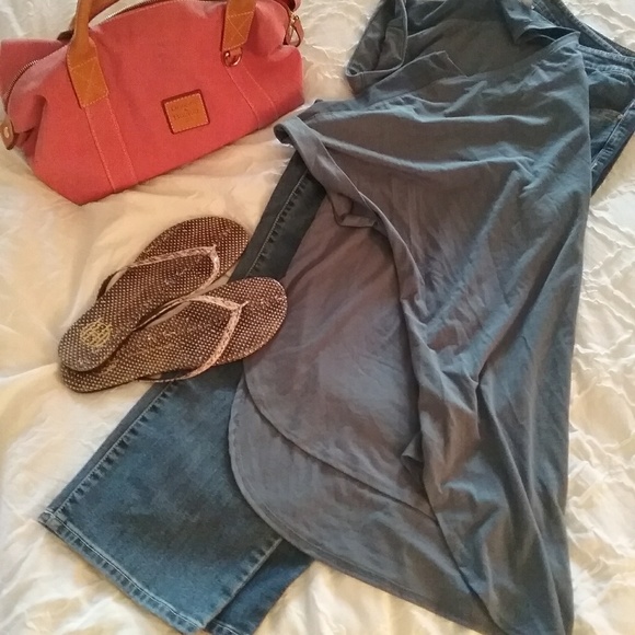 Clothes - Picture 8 of 8